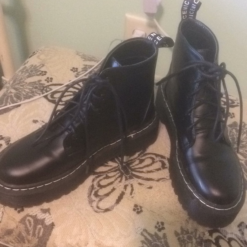 Lace up Platform Boots